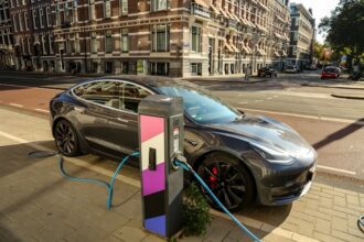 Electric Vehicles Revolution: In-Depth Look at Battery Advancements and Charging Infrastructure